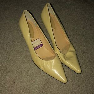 Woman’s Liz Claiborne Pumps